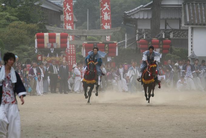 35大浦神社競馬神事