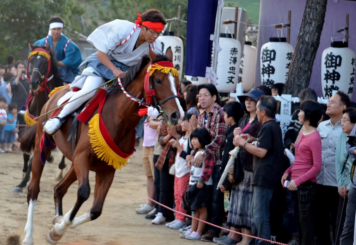 大浦神社競馬神事の画像