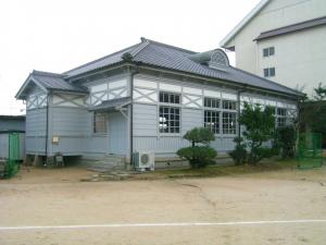 金光学園中学・高等学校記念講堂