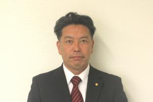 山下