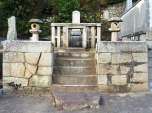 細川通董墓所